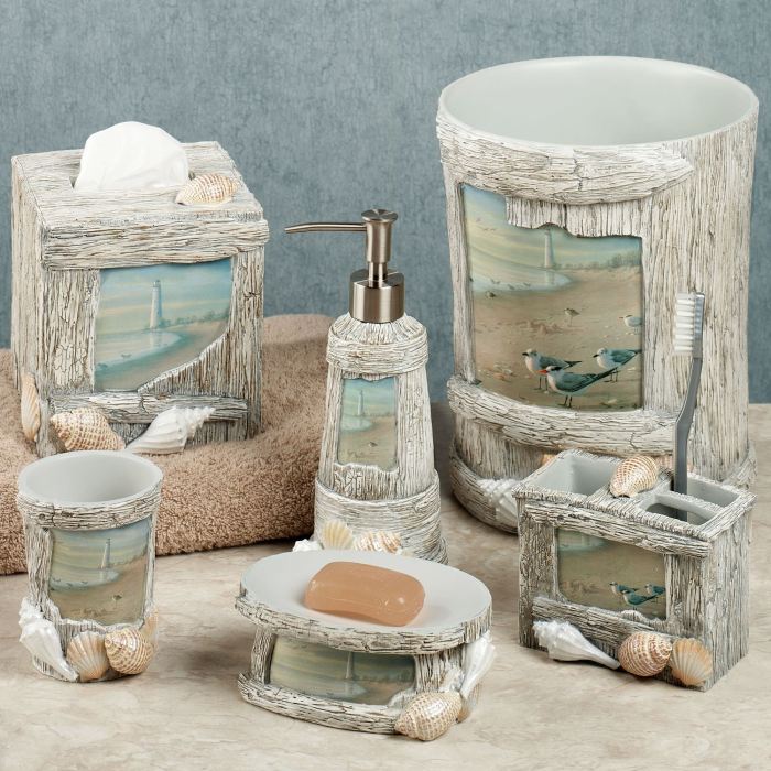 Bathroom beach wall decor